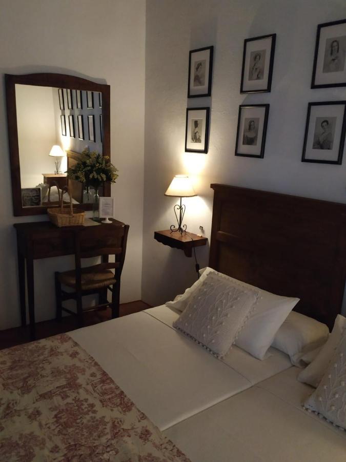 Casa Rural Y Restaurante Casa Adriano Pension Alanís Buitenkant foto